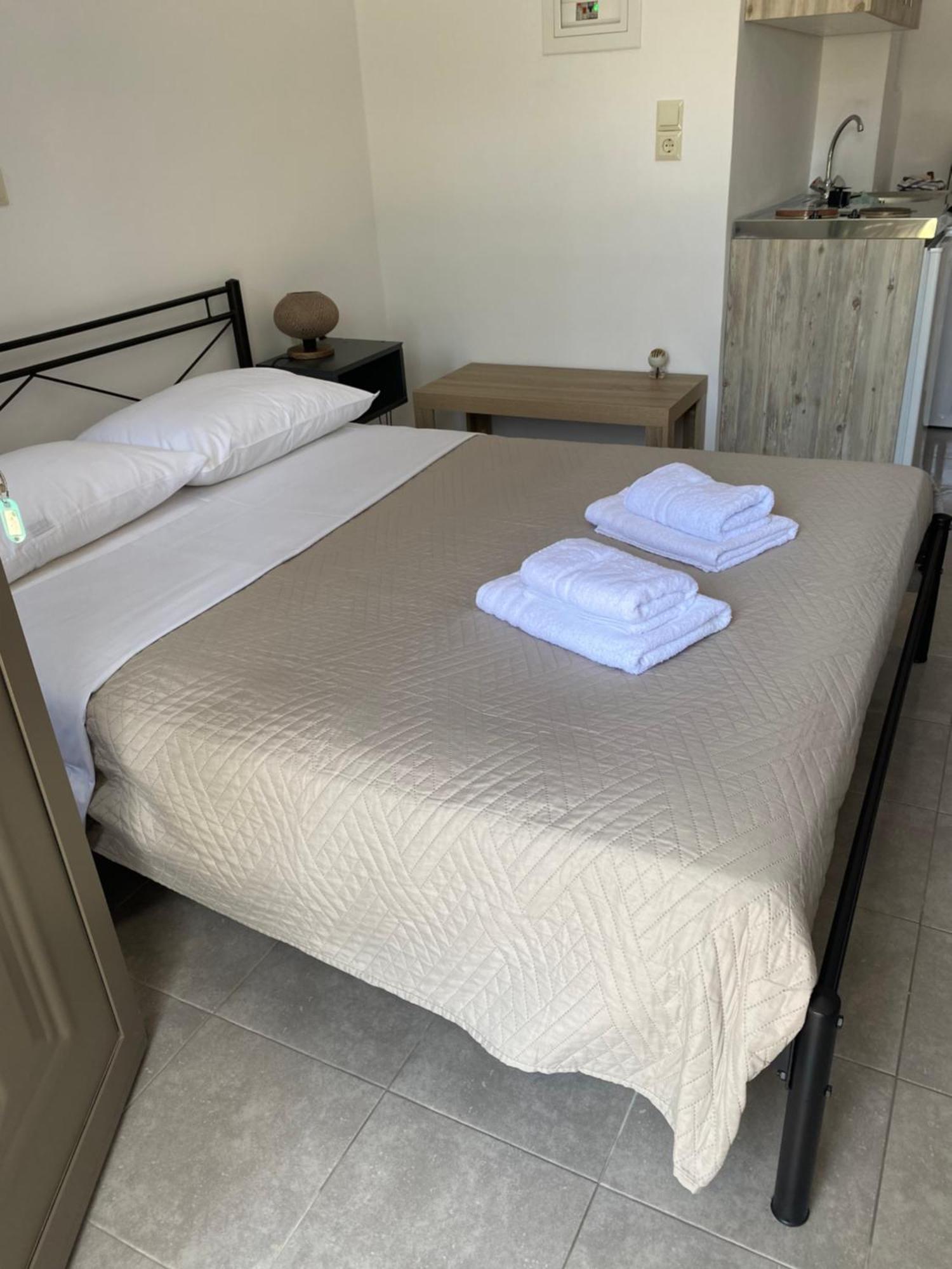 Mani Spot Hotell Areopoli Exteriör bild